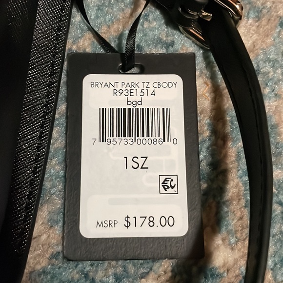 DKNY crossbody bag - Picture 2 of 3